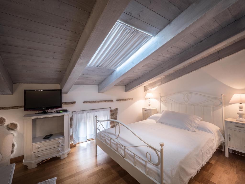 Relais Il Pigno Guest House Affi Luaran gambar