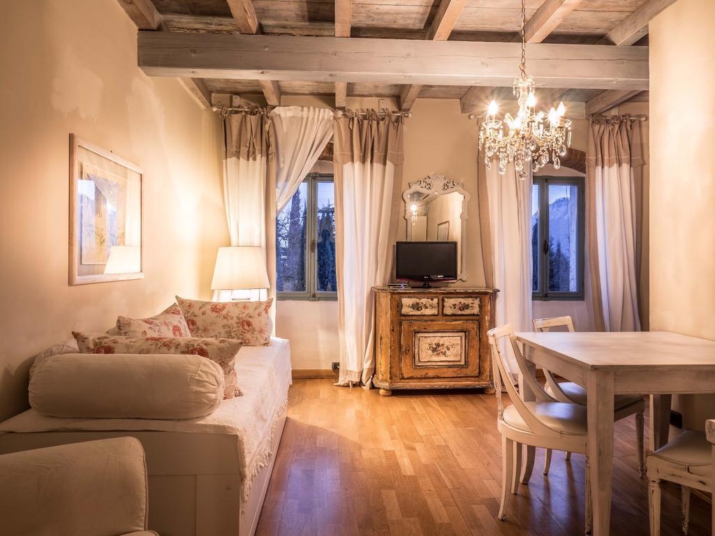 Relais Il Pigno Guest House Affi Luaran gambar